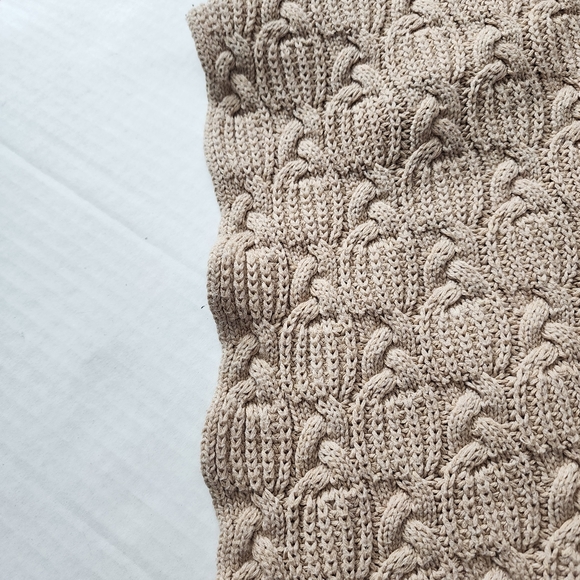 Tan Knit Shawl with Buckle Size Large Eight Eight Eight - Picture 7 of 9